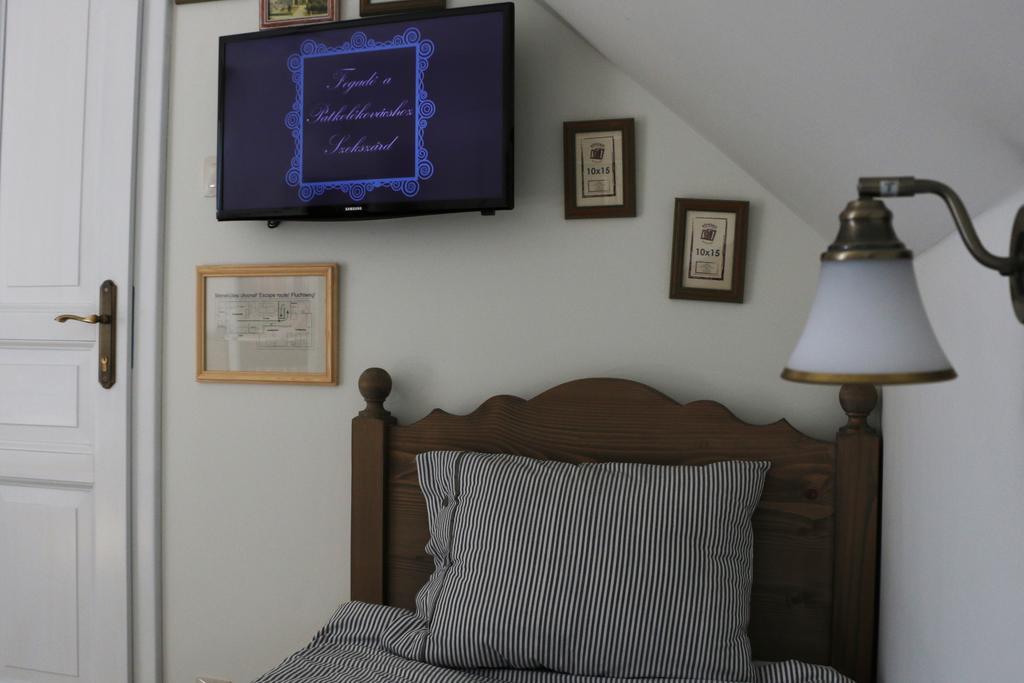 Bed and breakfast Fogado A Patkolokovacshoz Vendeghaz Szekszárd Extérieur photo